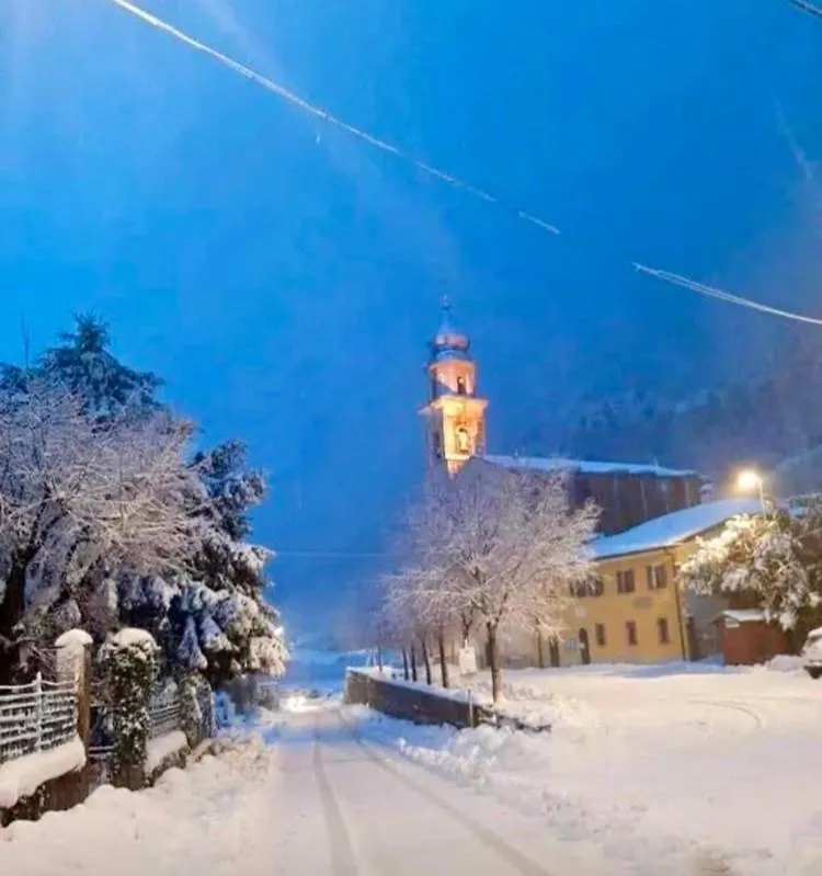 Konukevi Corte Valdadige Brentino Belluno İtalya